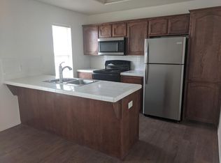 1905 Summer Breeze Rd APT B, Mission, TX 78572