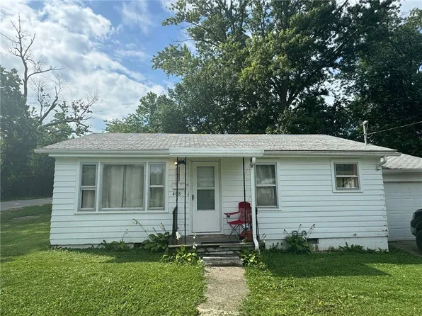 408 E Madison St, Paris, IL 61944