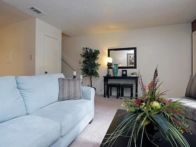 Dove Creek Villas — Photo 10