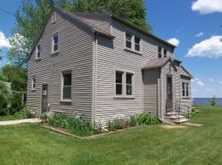 2312 Hickory Ln, Oshkosh, WI 54901