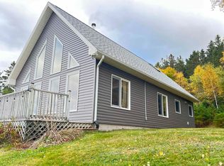 366 Lakeshore Dr, Richmond, NS B0E 3B0