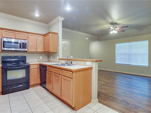 3rd image of 1963 E Peppervine Dr