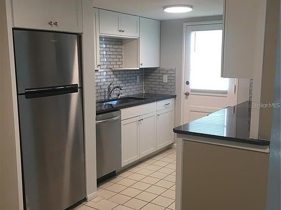 3rd image of 2 N Fernwood Ave APT 7