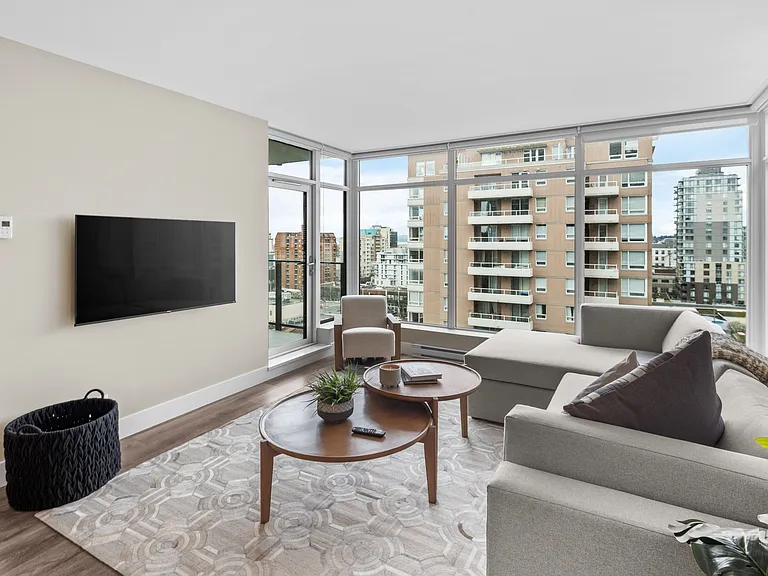960 Yates St #1105 — Photo 2
