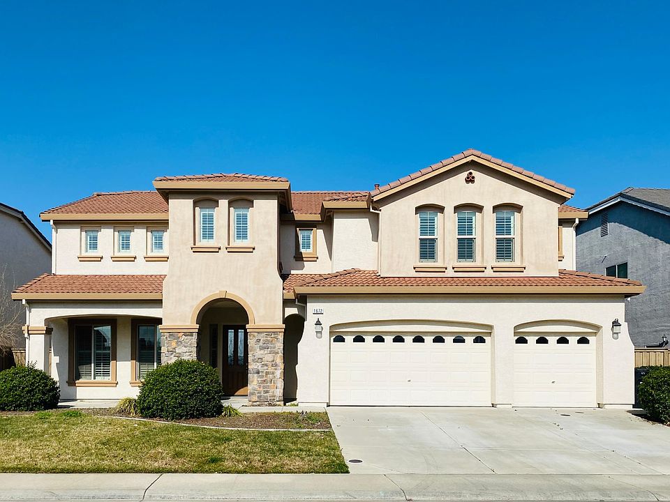 1st image of 1672 Sevilla Dr