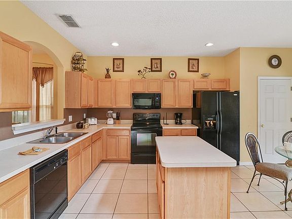 3rd image of 8501 La Isla Dr