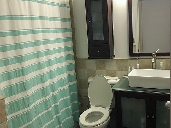 5th image of 275 Greenwich St APT 7G