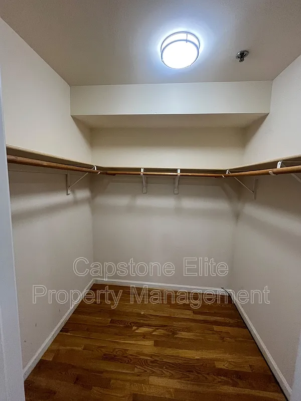 Studio, 1.0 bath, $1,400 — Photo 4