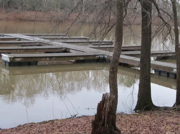 9966 Lakeside Ter, Bullock, NC 27507