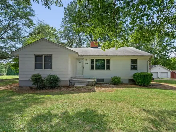1124 Peabody Rd, Colfax, NC 27235