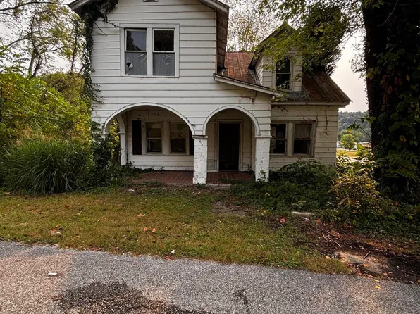 176 N Church St, Salyersville, KY 41465