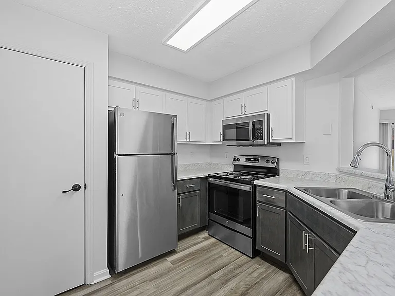 Indian Lookout Apartments — Photo 81