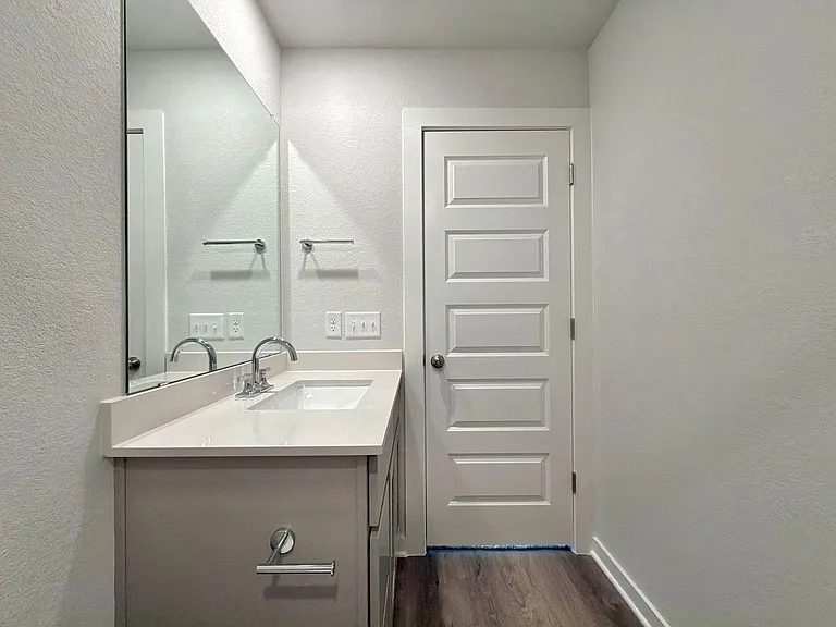 2235 Oscar Eli Way — Photo 32