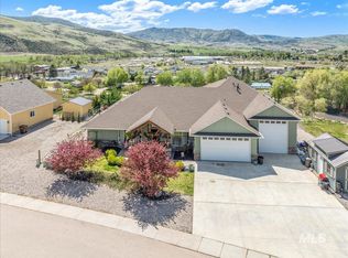 120 S Riverside Dr, Horseshoe Bend, ID 83629