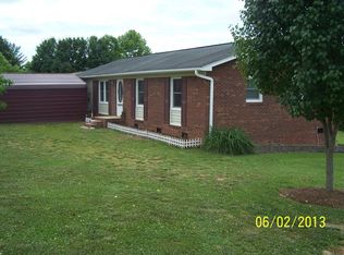 228 Oakwood Rd, Lexington, NC 27292