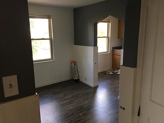 5th image of 5560 Karen Ave