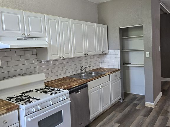3rd image of 4115 Botanical Ave #2W