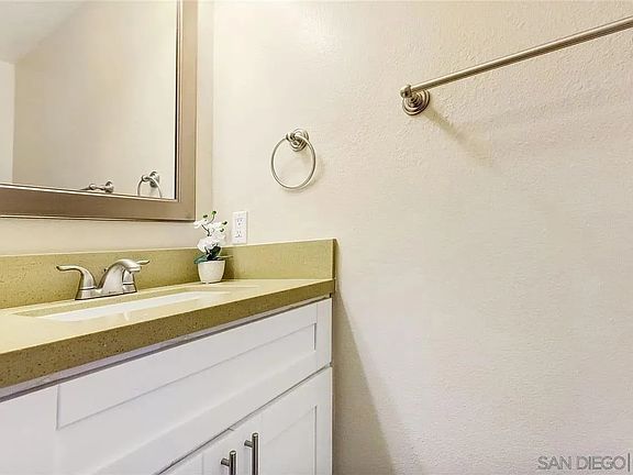 3rd image of 4331 53rd St APT 5
