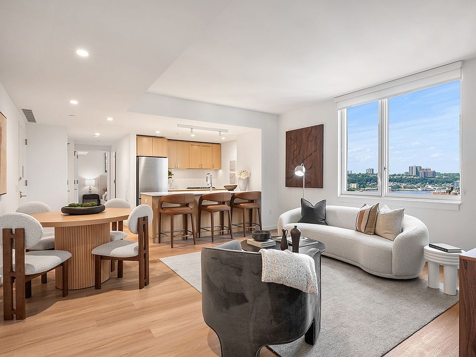 1st image of 266 W 96th St #2301