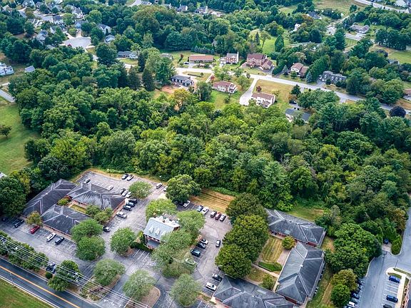 5th image of Washington Rd