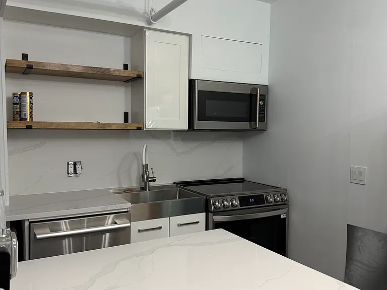 60 Magazine St #B — Photo 6