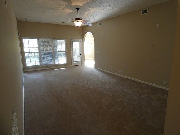 4th image of 714 Pantera Dr
