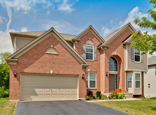 1348 Turnberry Ln, Mundelein, IL 60060