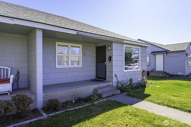 50-52 G St NE #50