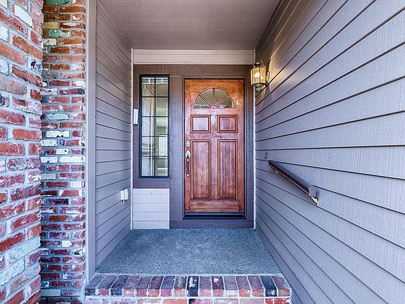 3rd image of 367 Miramonte Court