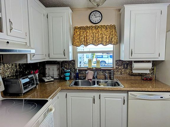 5th image of 506 W Noble Ave Lot 147