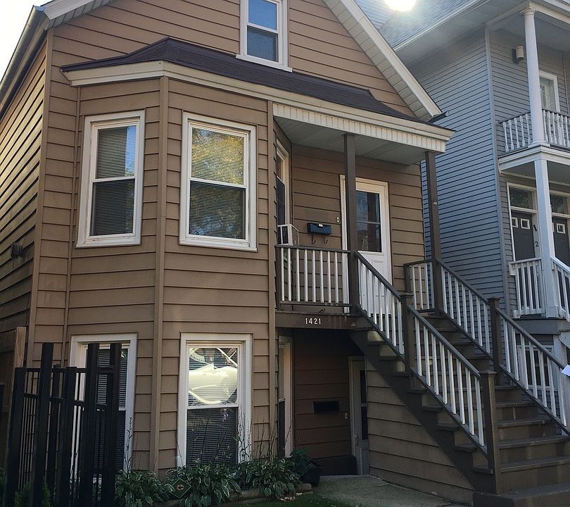 1st image of 1421 W Oakdale Ave