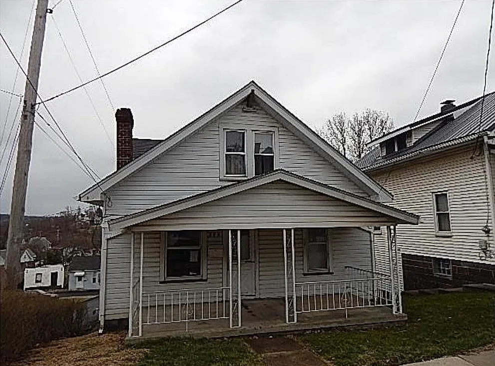 460 Fayette Street — Photo 1