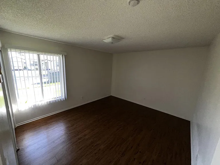 15751 Ryon Ave #7 — Photo 15