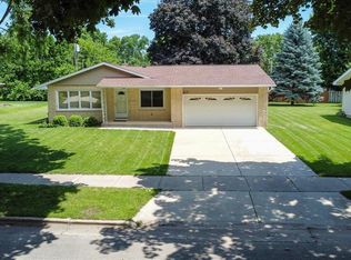 617 Harmony Hill Dr, Madison, WI 53714