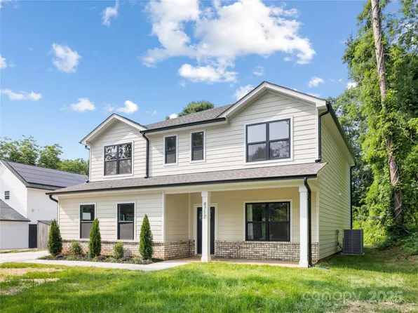 8717 Lawyers Rd, Charlotte, NC 28227