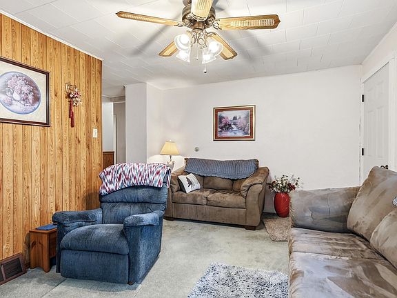 3rd image of 325 Elmer St