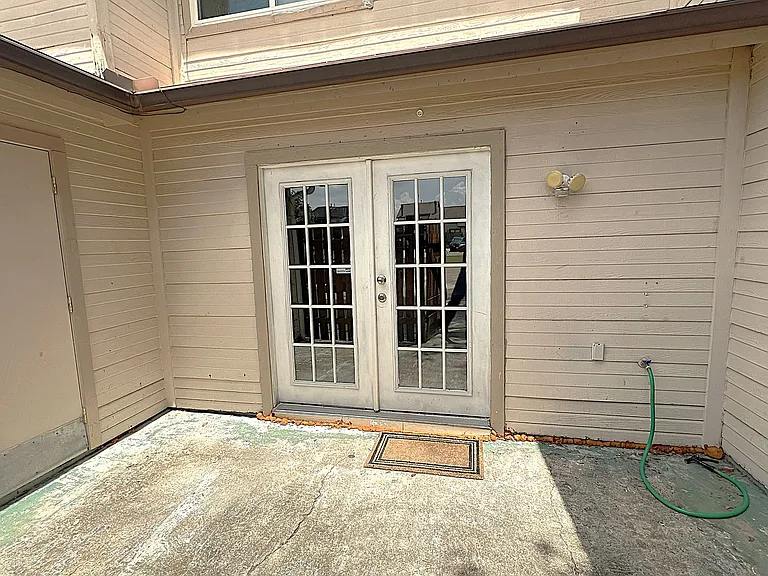 1911 Country Village Blvd #B — Photo 20
