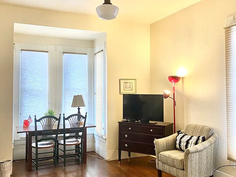 375 E 9th St #A — Photo 5