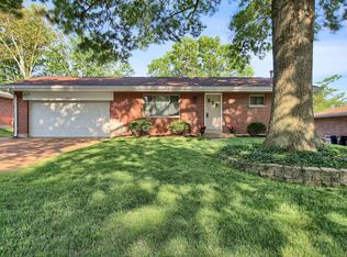 9922 Markhall Ln, Saint Louis, MO