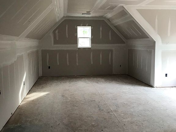 5th image of 7530 River Walk Dr