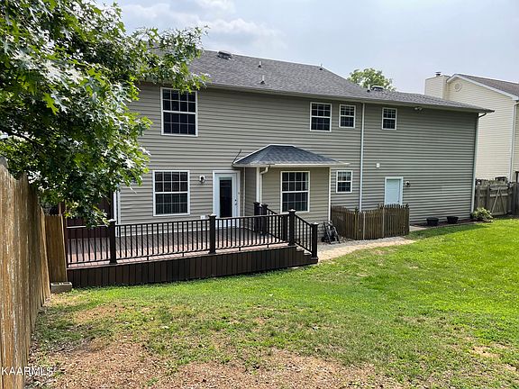 3rd image of 1516 Pheasants Glen Dr