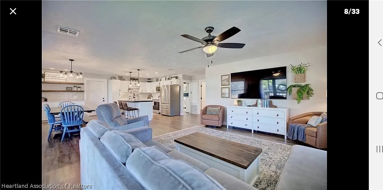 2 bed, 2.0 bath, 1346 sqft, $1,695 — Photo 3