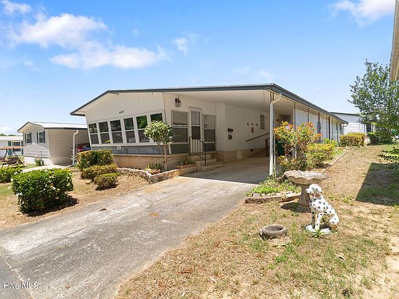 3rd image of 4603 Lake Front Drive