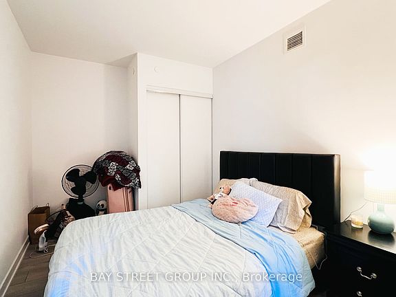 4th image of 8 Tippett Rd #312