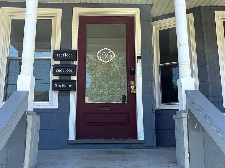 155 Lafayette Ave — Photo 3