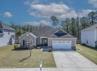 153 Cavalier Dr, Jacksonville, NC 28546