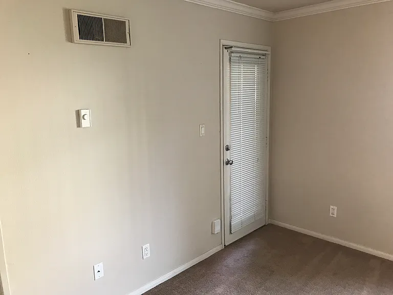 7525 Charmant Dr #111 — Photo 33