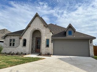 825 Woodview Ct, Anna, TX 75409