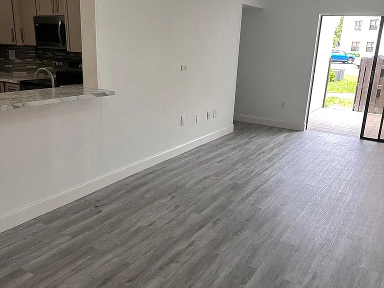 9419 Fontainebleau Blvd #107 — Photo 44