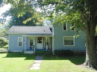 8867 Loren Rd, Vassar, MI 48768